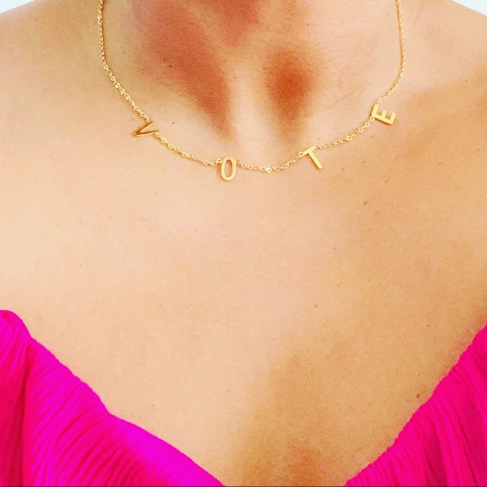 Tamra&Paityn Vote Necklace